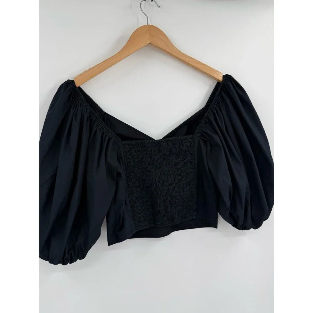 Abercrombie & Fitch Puff Sleeve Poplin O-Ring Cropped Blouse | Black | Small
